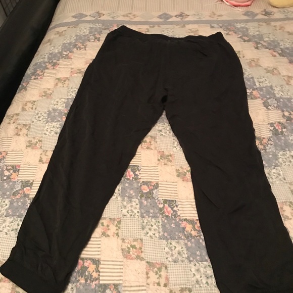 Lululemon Joggers - Picture 5 of 5